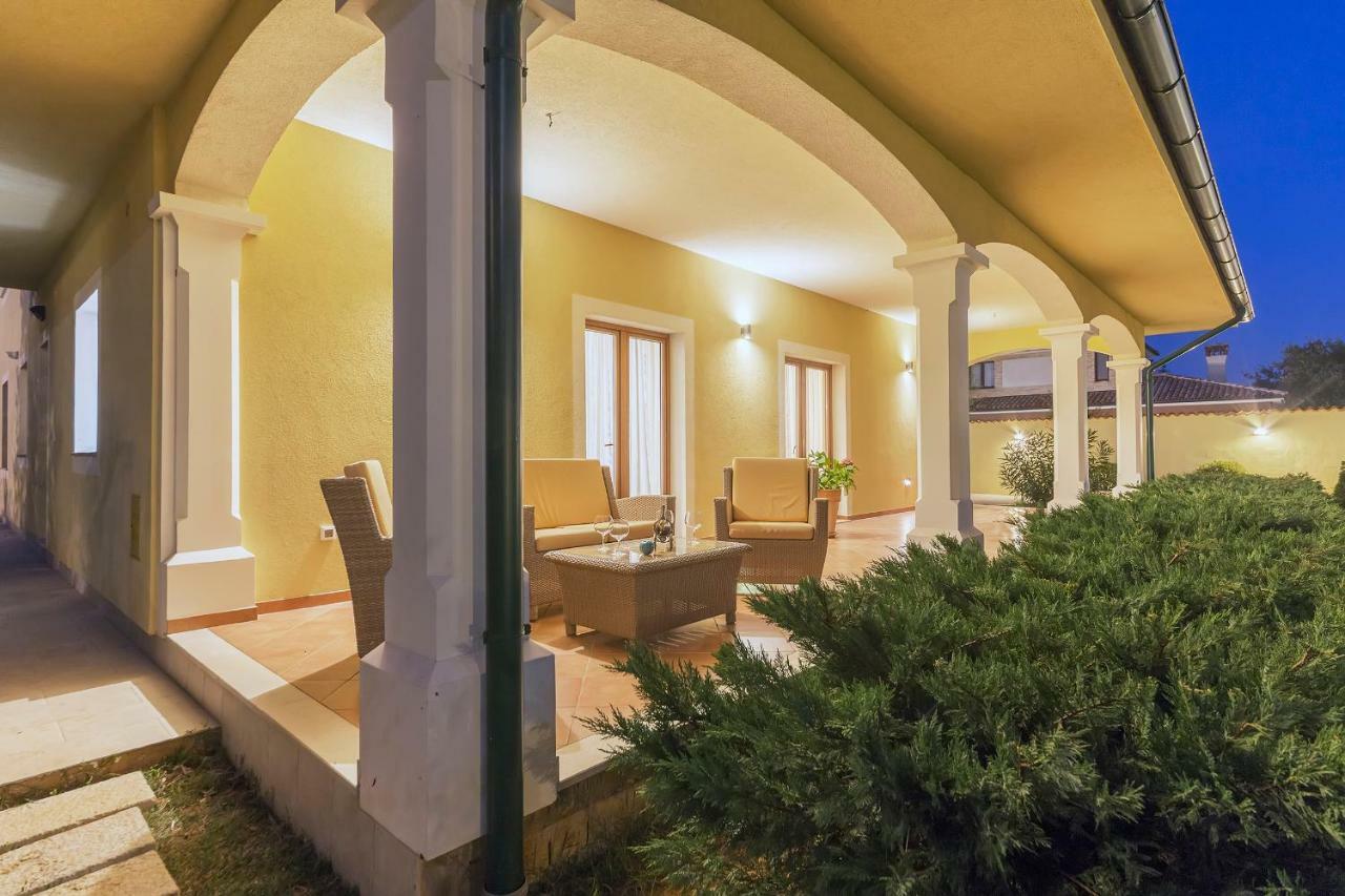 Villa Monique ボドニャン エクステリア 写真